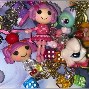 Mystery Keychain Surprise Bags – 4x Fun in Every Pack!